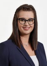 Móra Viktória képviselő arckép
